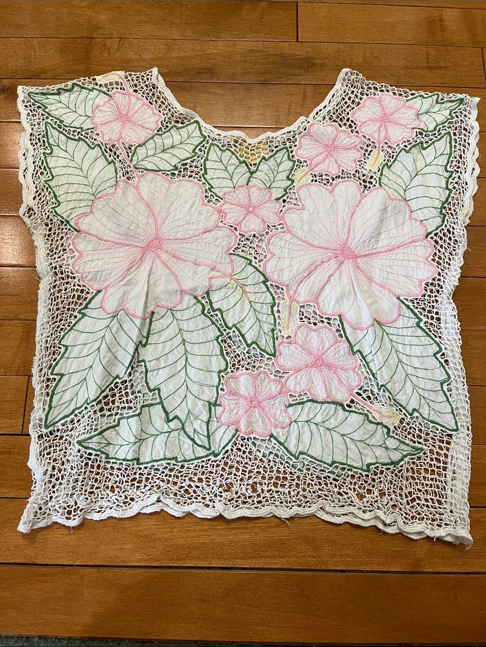 Vintage Floral Crochet Lace Women’s Top - White with Pink & Green Embroidery